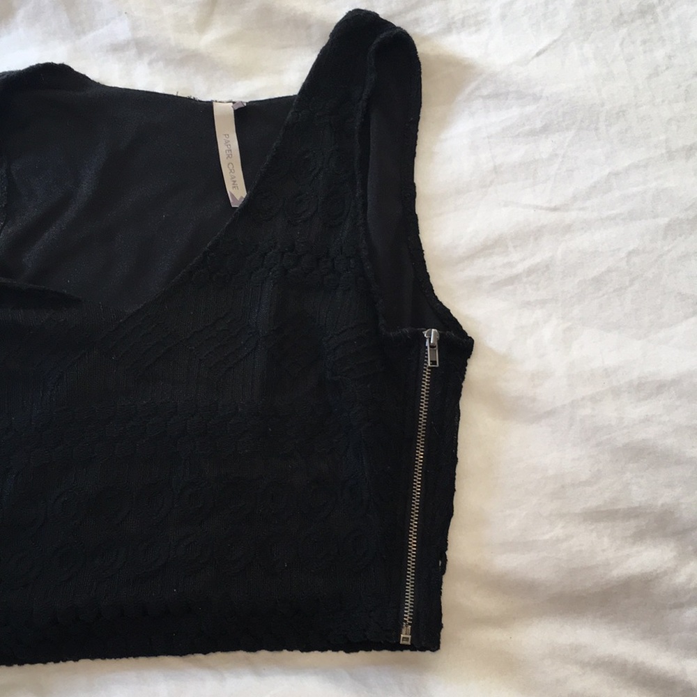 Black crop top - Picture 4 of 8